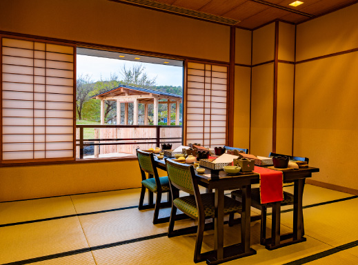 Dining venue “Shunrantei”