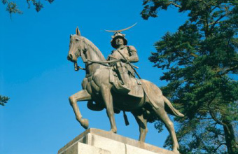 Sendai Castle remains & Statue of Masamune Date